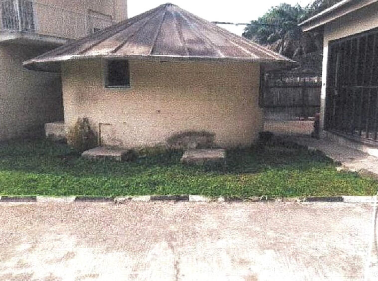3 bedroom block of flats for Sale Off Alfred Rewane, Ikoyi, Lagos